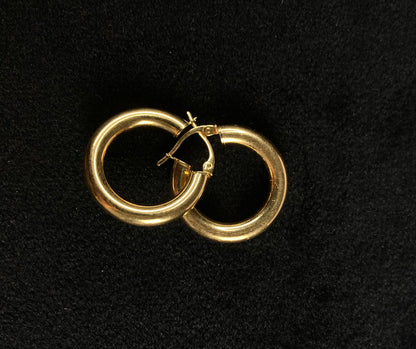 Aretes redondos en Oro 18k